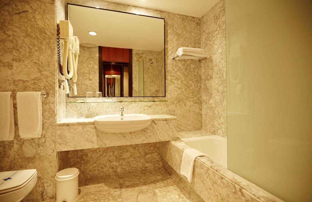 New Hotel Oviede Extérieur photo