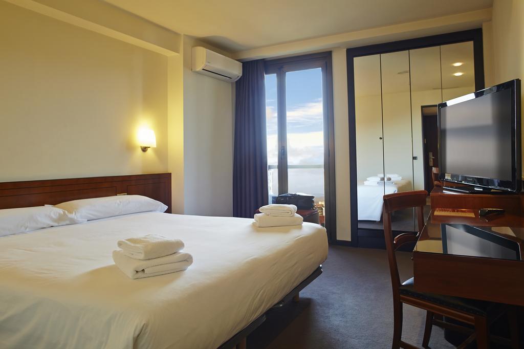 New Hotel Oviede Extérieur photo